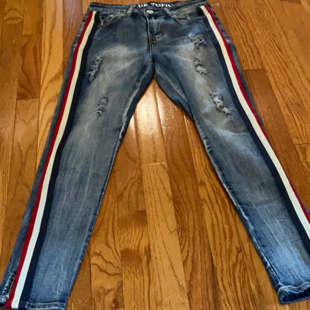 Blue Topic~Skinny Distressed~Cute 💙❤️